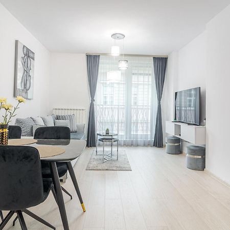 Paris Luxury Top Centre 2Bdr Apt W Work Desk And Wifi Near Nevsky Cathedral Sofya Dış mekan fotoğraf