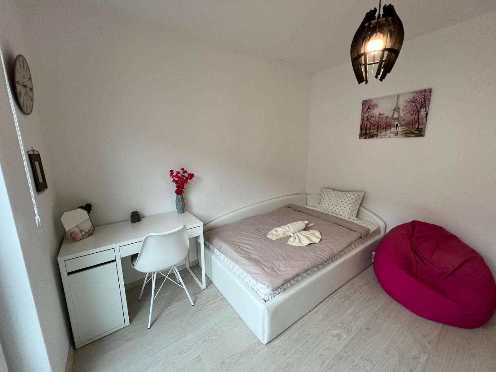 Paris Luxury Top Centre 2Bdr Apt W Work Desk And Wifi Near Nevsky Cathedral Sofya Dış mekan fotoğraf